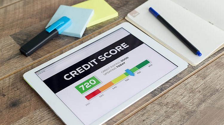 What are the different types of credit scores?